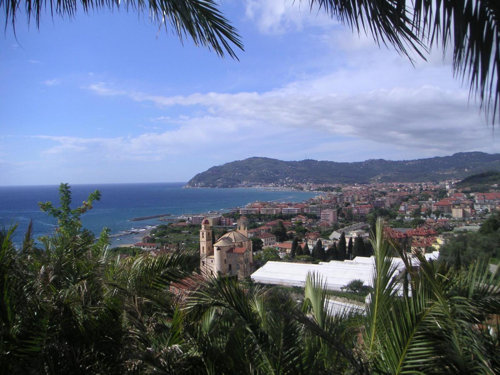 Diano San Pietro Casa Bisou Italia Wifi Et Parking Free Privatoヴィラ エクステリア 写真